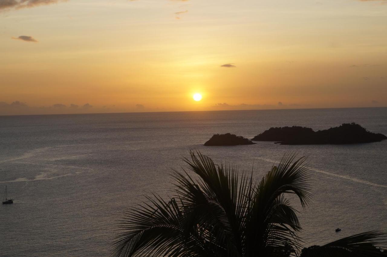Sunset Sea Les Hauts De Malendure Villa Bouillante Kültér fotó